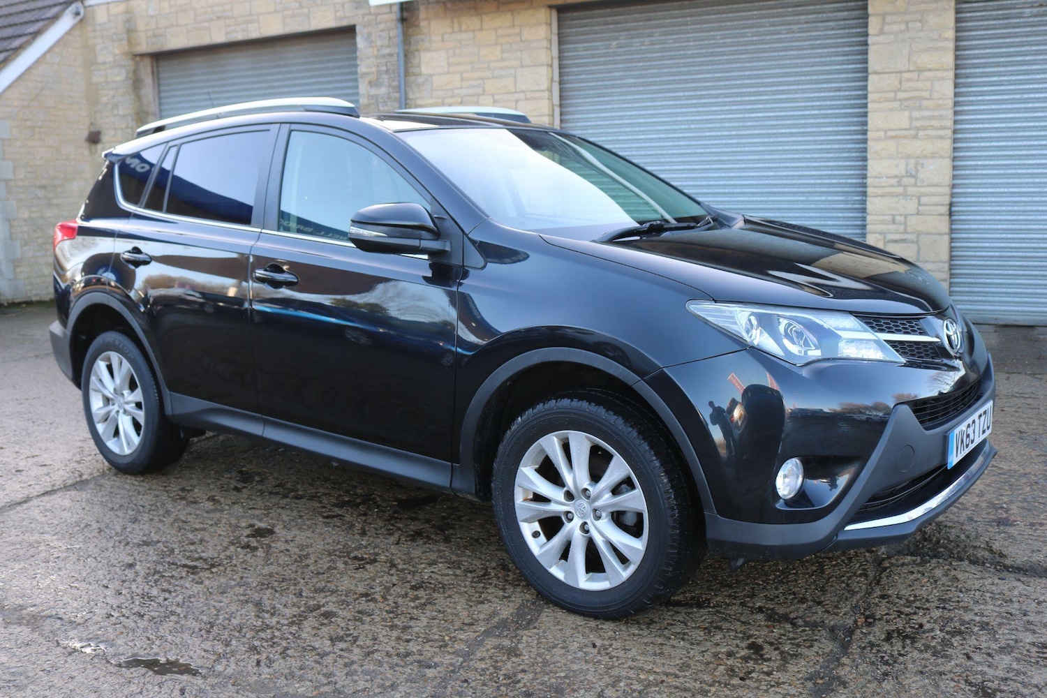 Used Toyota RAV4 2013 for sale - 77498176: Photo 2