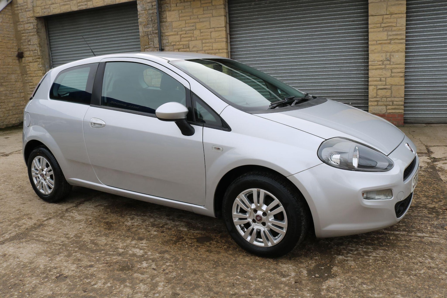 Used Fiat Punto 2013 for sale - 77586655: Photo 2