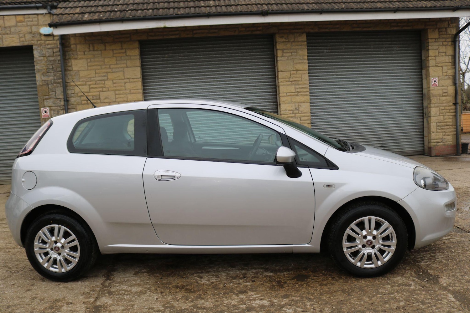 Used Fiat Punto 2013 for sale - 77586655: Photo 4