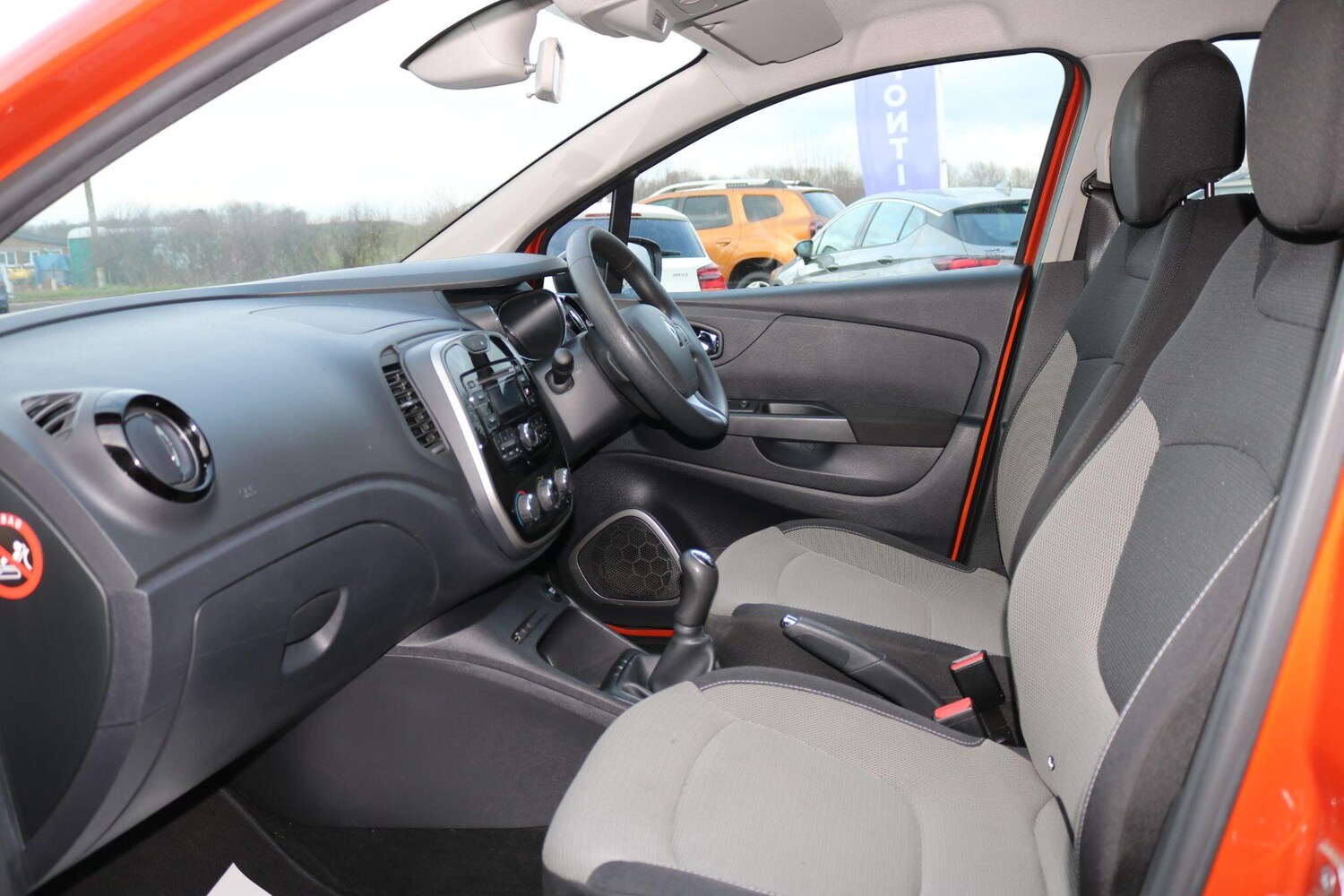 Used Renault Captur for sale - 77497163: Photo 19