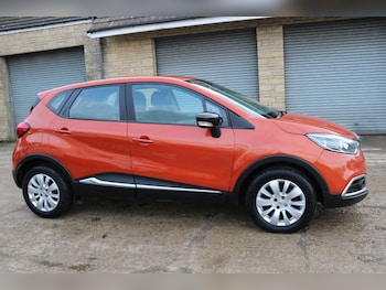 Used Renault Captur 2017 for sale - 77497163: Photo