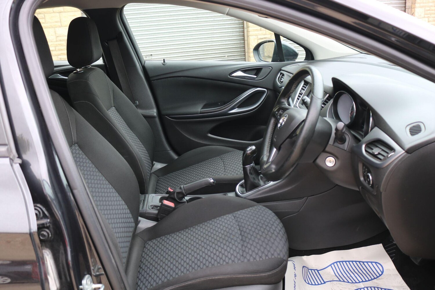 Used Vauxhall Astra 2015 for sale - 77498169: Photo 17