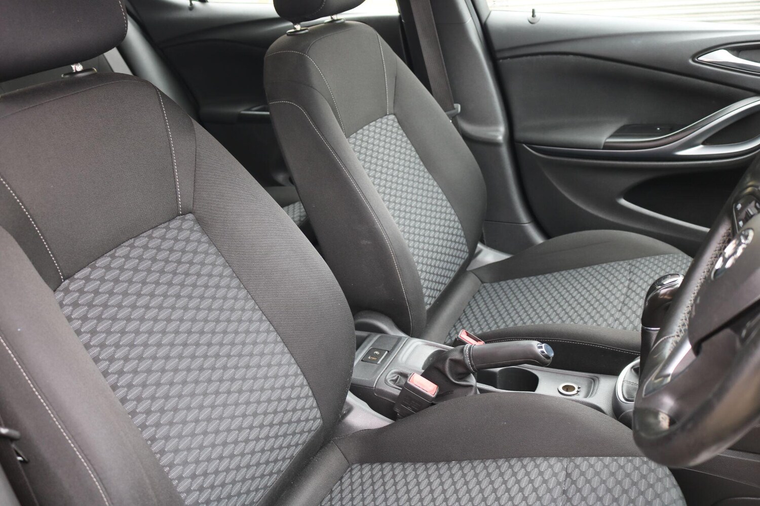 Used Vauxhall Astra 2015 for sale - 77498169: Photo 19