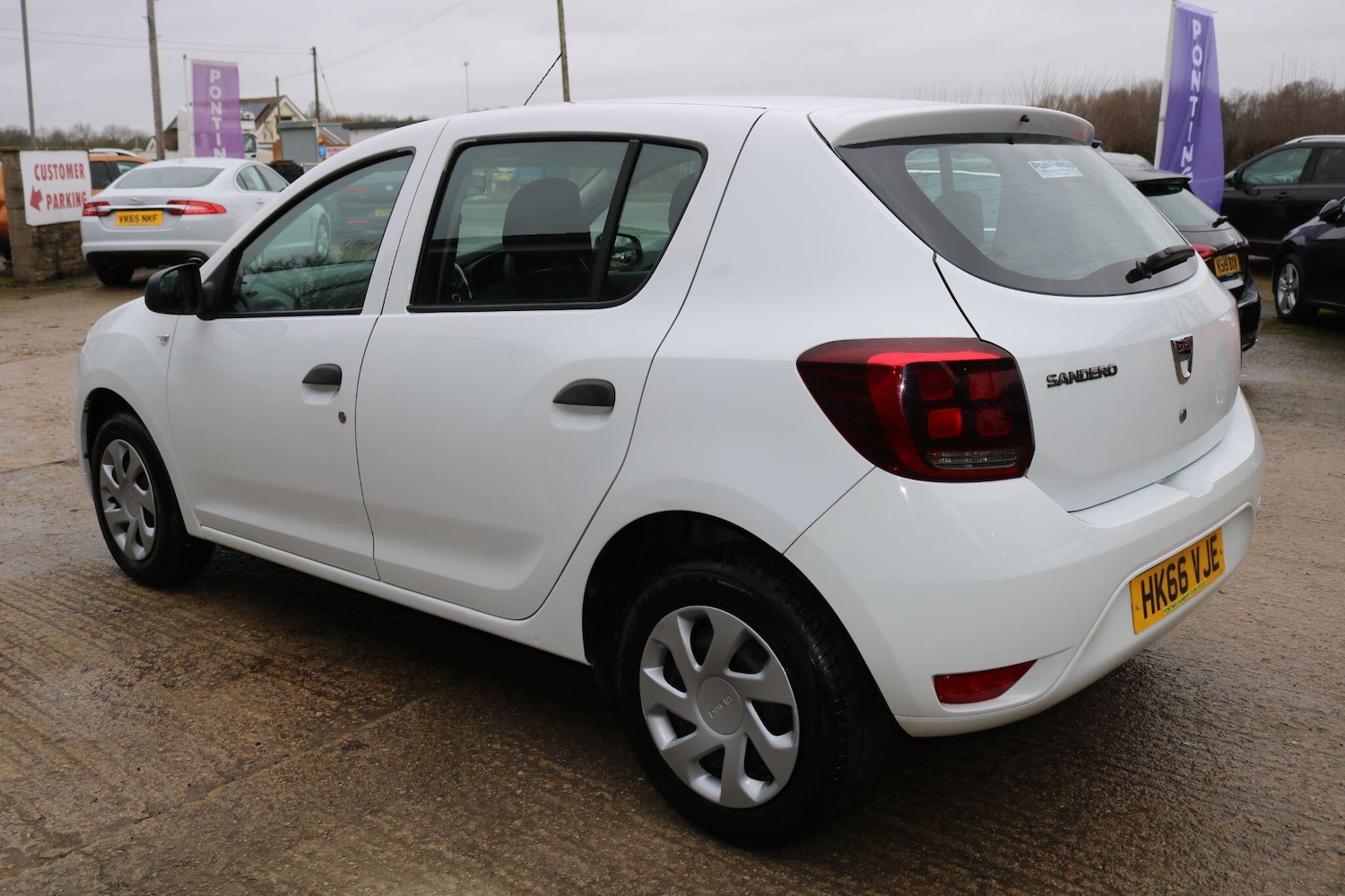 Used Dacia Sandero 2017 for sale - 77498183: Photo 10