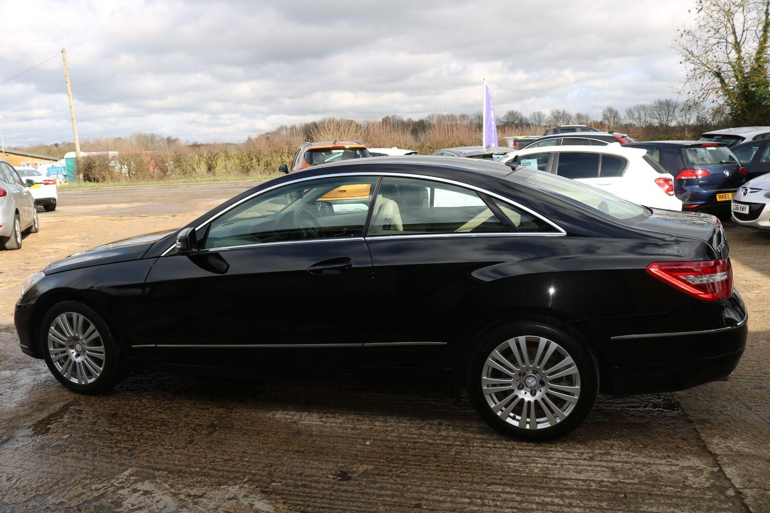 Used Mercedes-Benz E Class 2012 for sale - 77838496: Photo 11