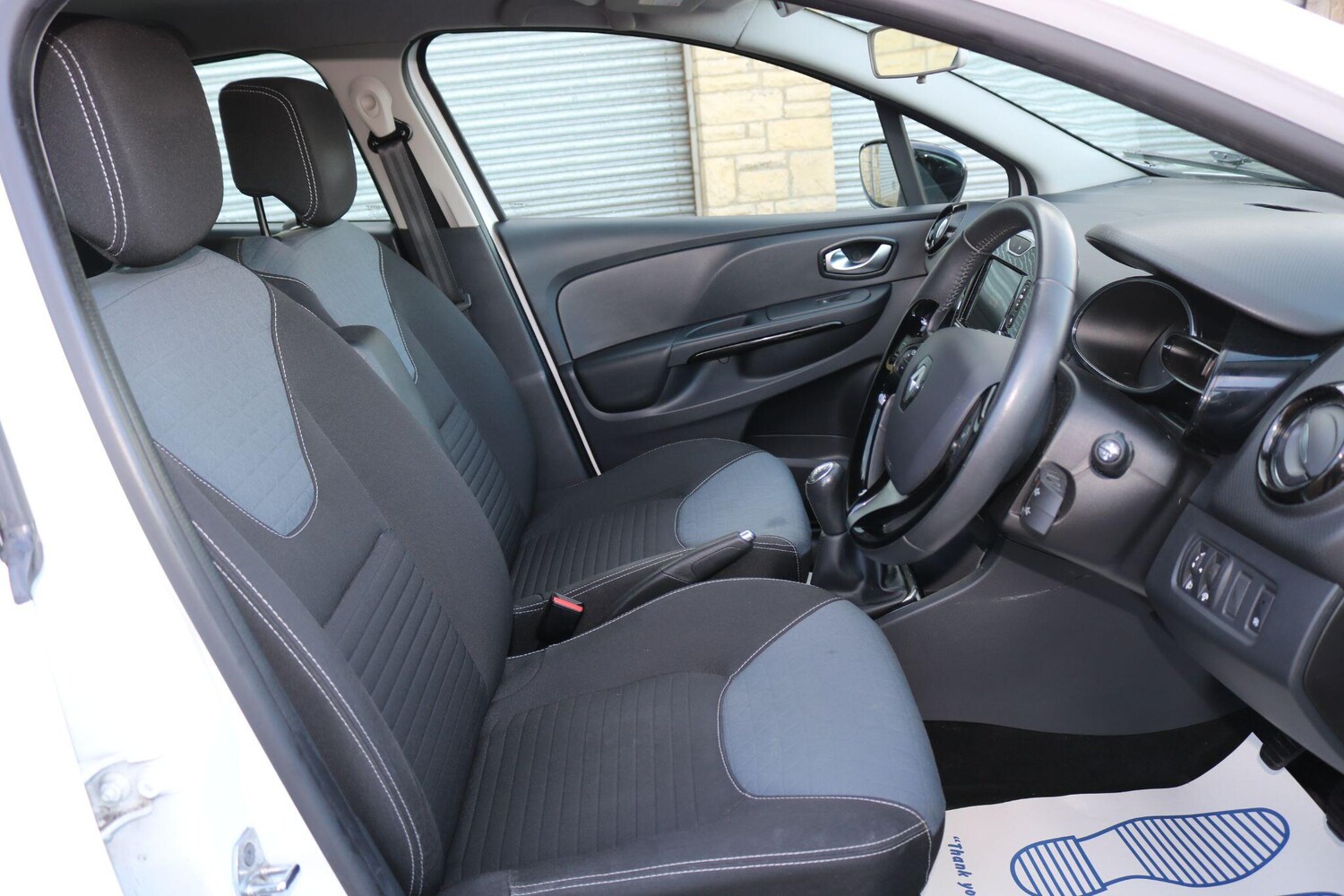 Used Renault Clio 2016 for sale - 77498201: Photo 16