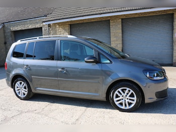 Used Volkswagen Touran 2015 for sale - 78244246: Photo