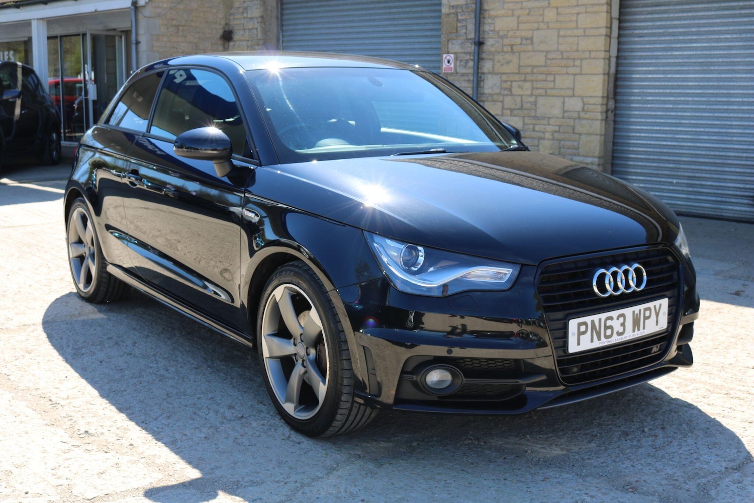 Used Audi A1 2013 for sale - 78157035: Photo 2