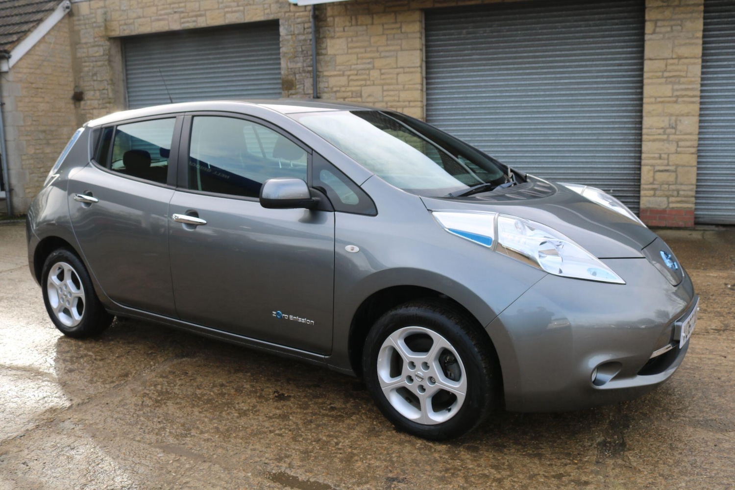 Used Nissan Leaf 2017 for sale - 77496672: Photo 2