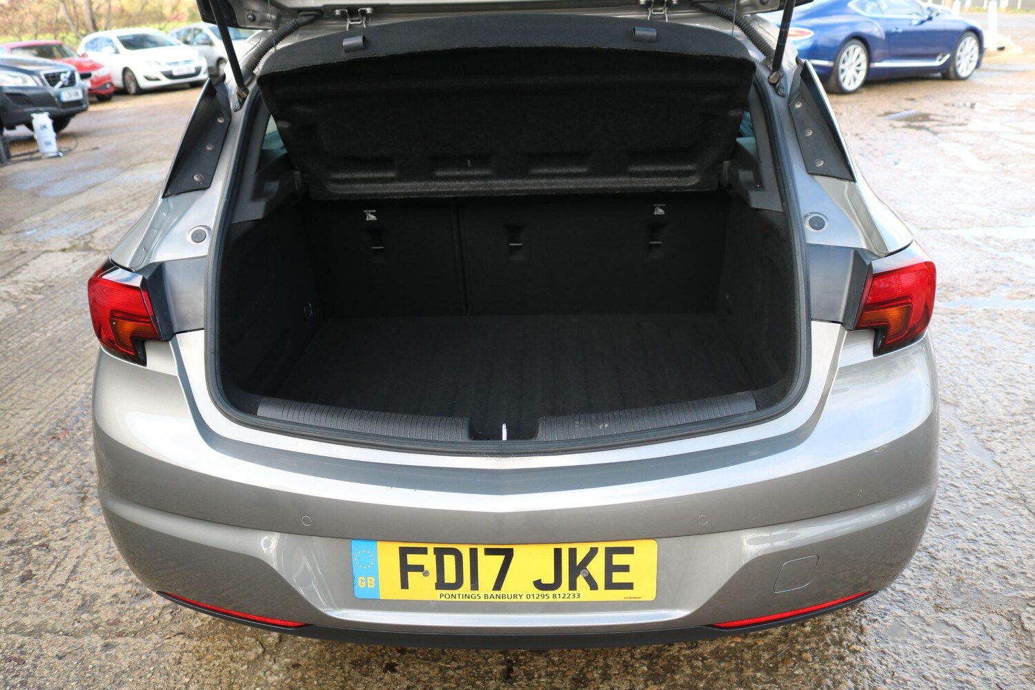 Used Vauxhall Astra 2017 for sale - 77498174: Photo 22