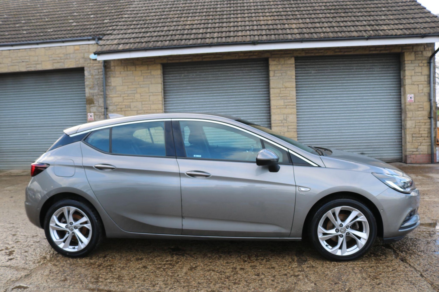 Used Vauxhall Astra 2017 for sale - 77498174: Photo 3