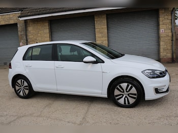 Used Volkswagen Golf 2019 for sale - 78417028: Photo