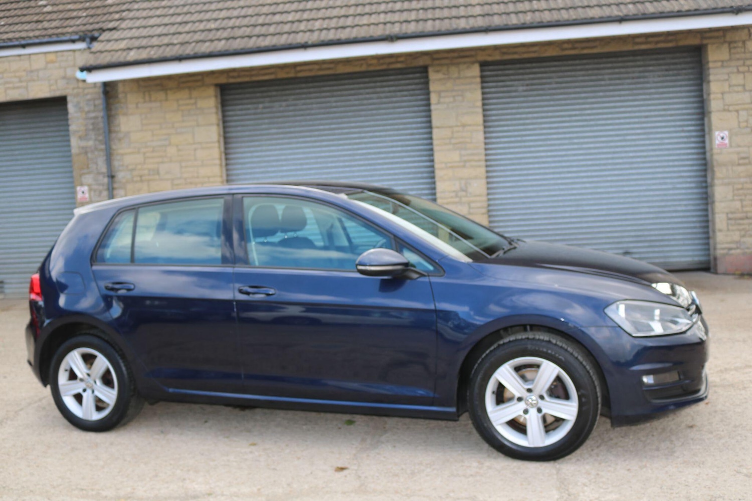 Used Volkswagen Golf 2015 for sale - 77498216: Photo 3