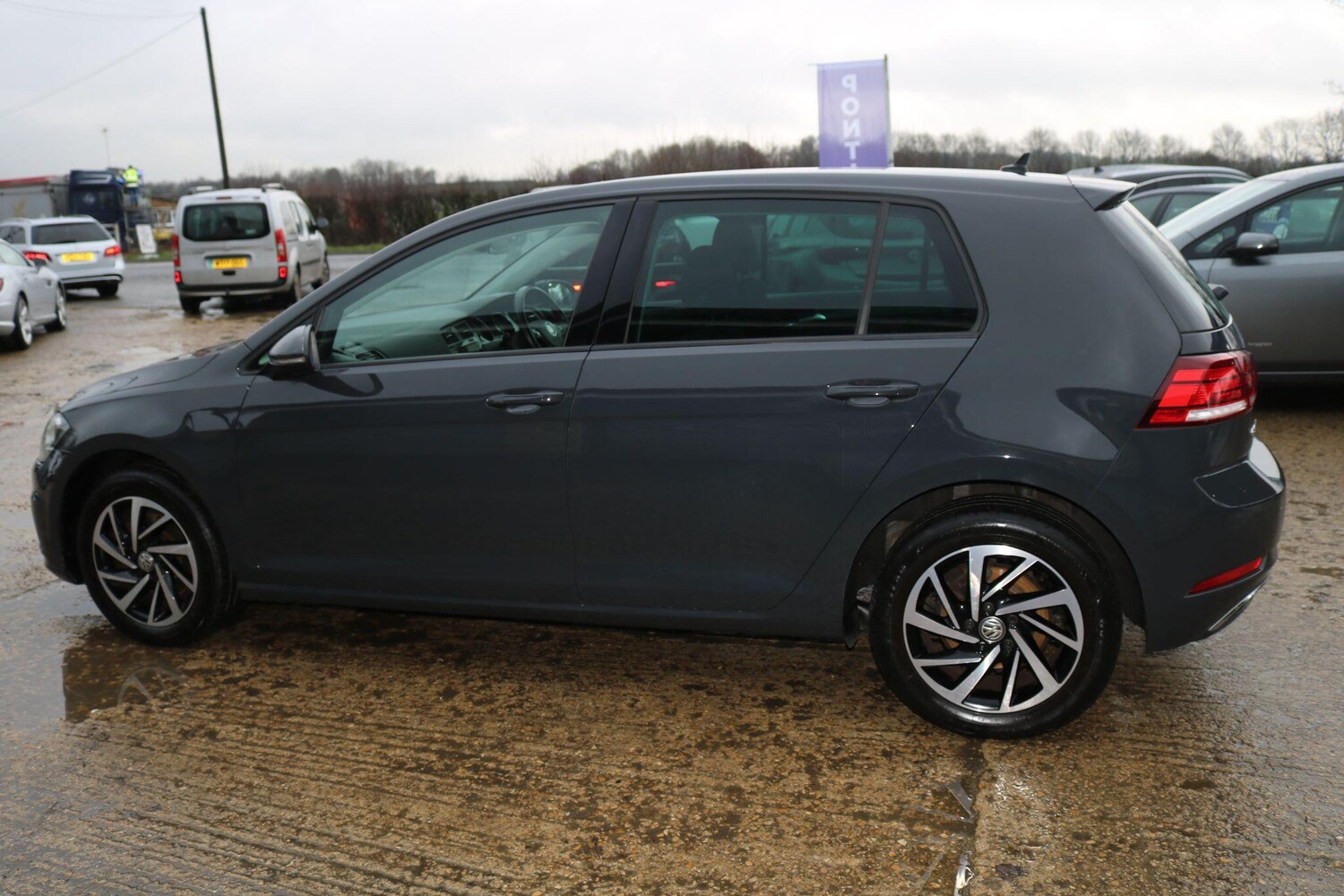 Used Volkswagen Golf 2019 for sale - 77498181: Photo 11