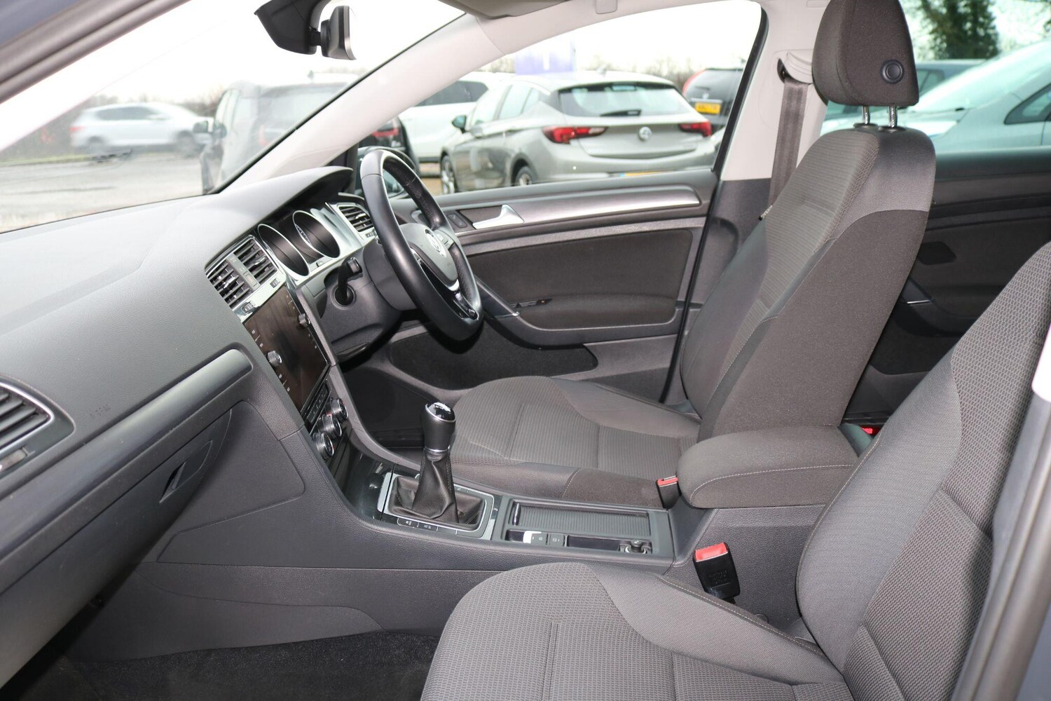 Used Volkswagen Golf 2019 for sale - 77498181: Photo 18