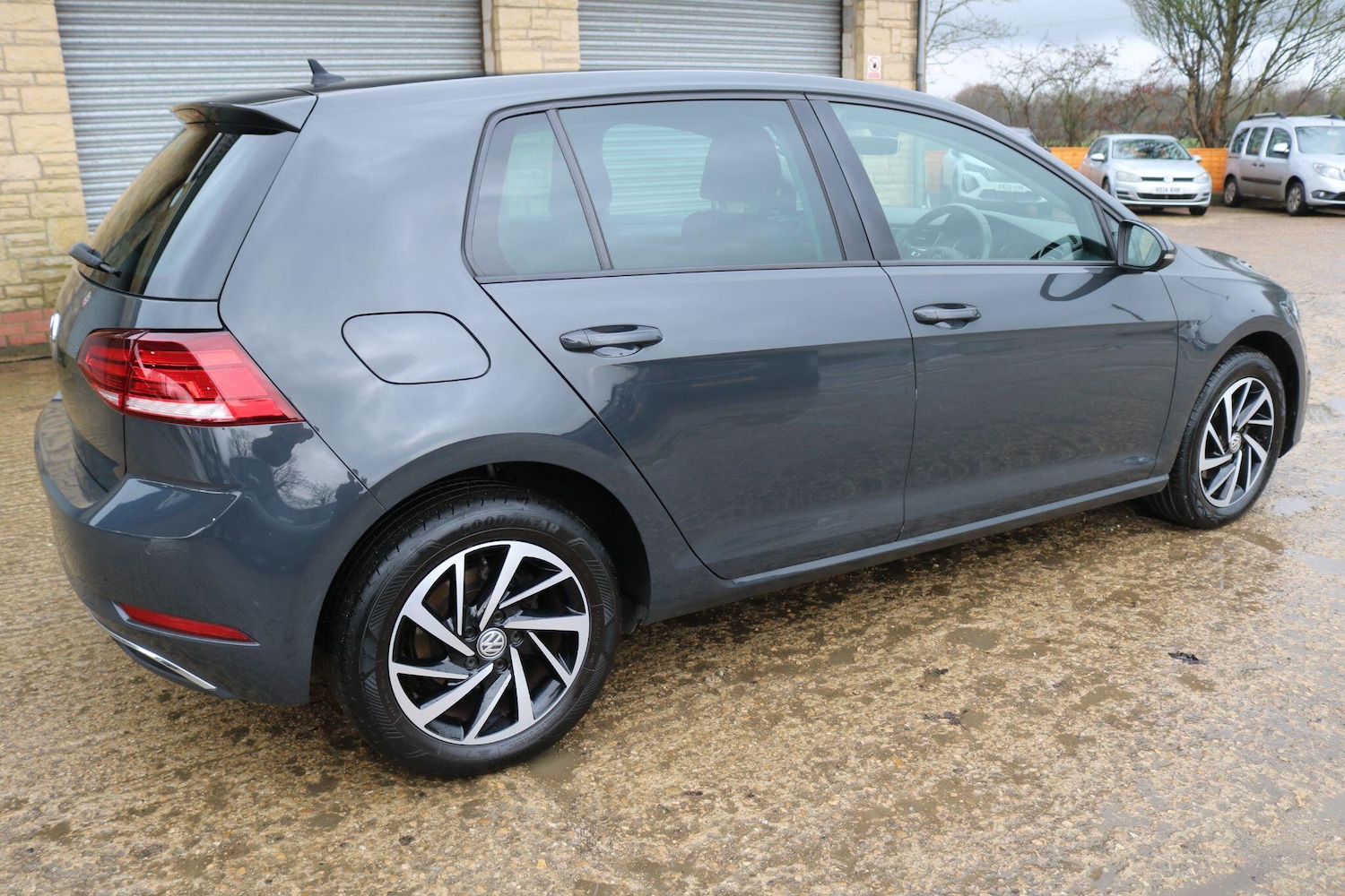 Used Volkswagen Golf 2019 for sale - 77498181: Photo 5