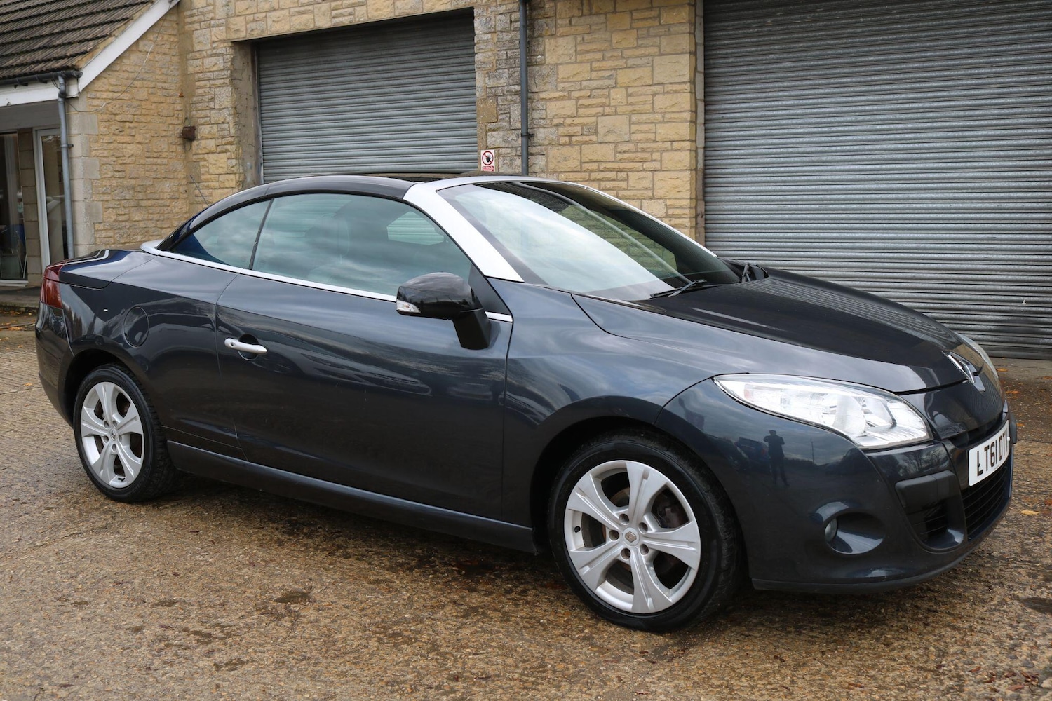 Used Renault Megane 2012 for sale - 77498199: Photo 2