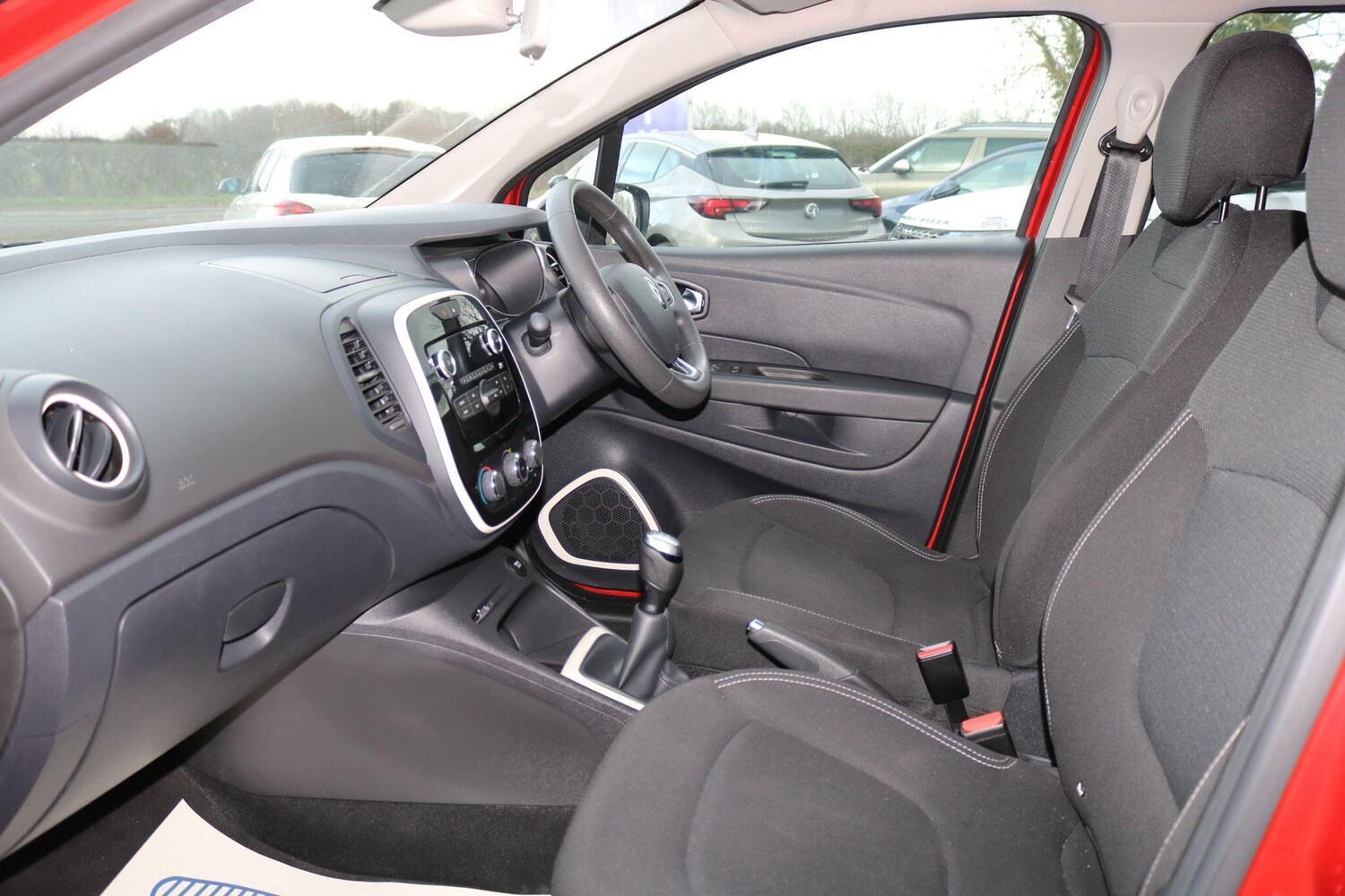 Used Renault Captur 2018 for sale - 77497543: Photo 17