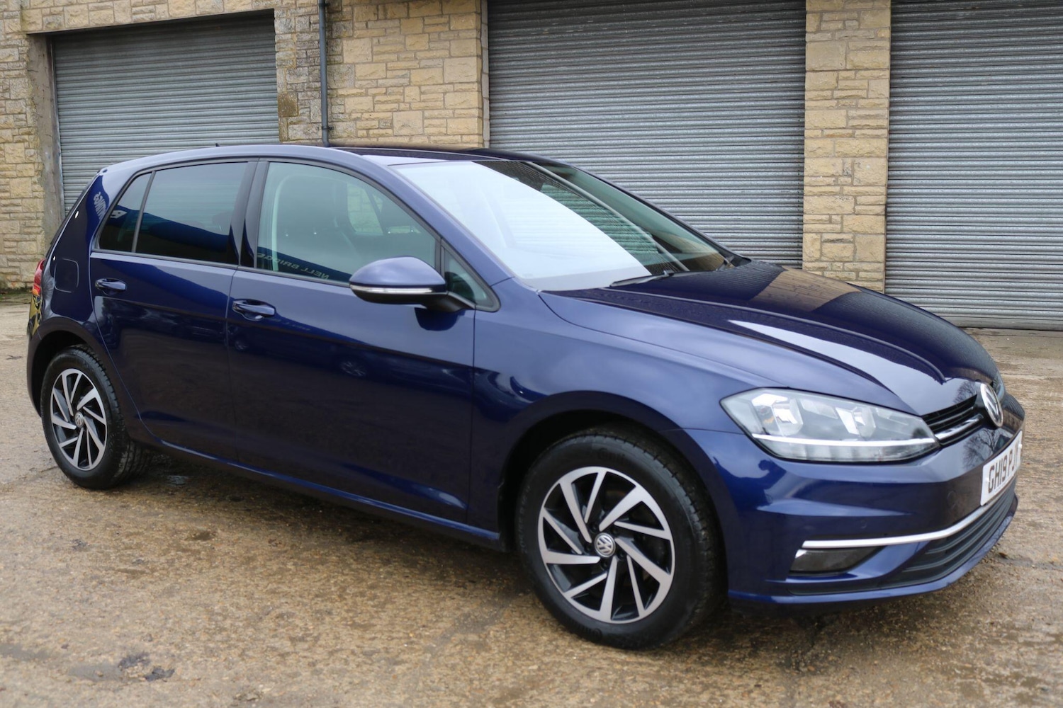 Used Volkswagen Golf 2019 for sale - 77498189: Photo 2