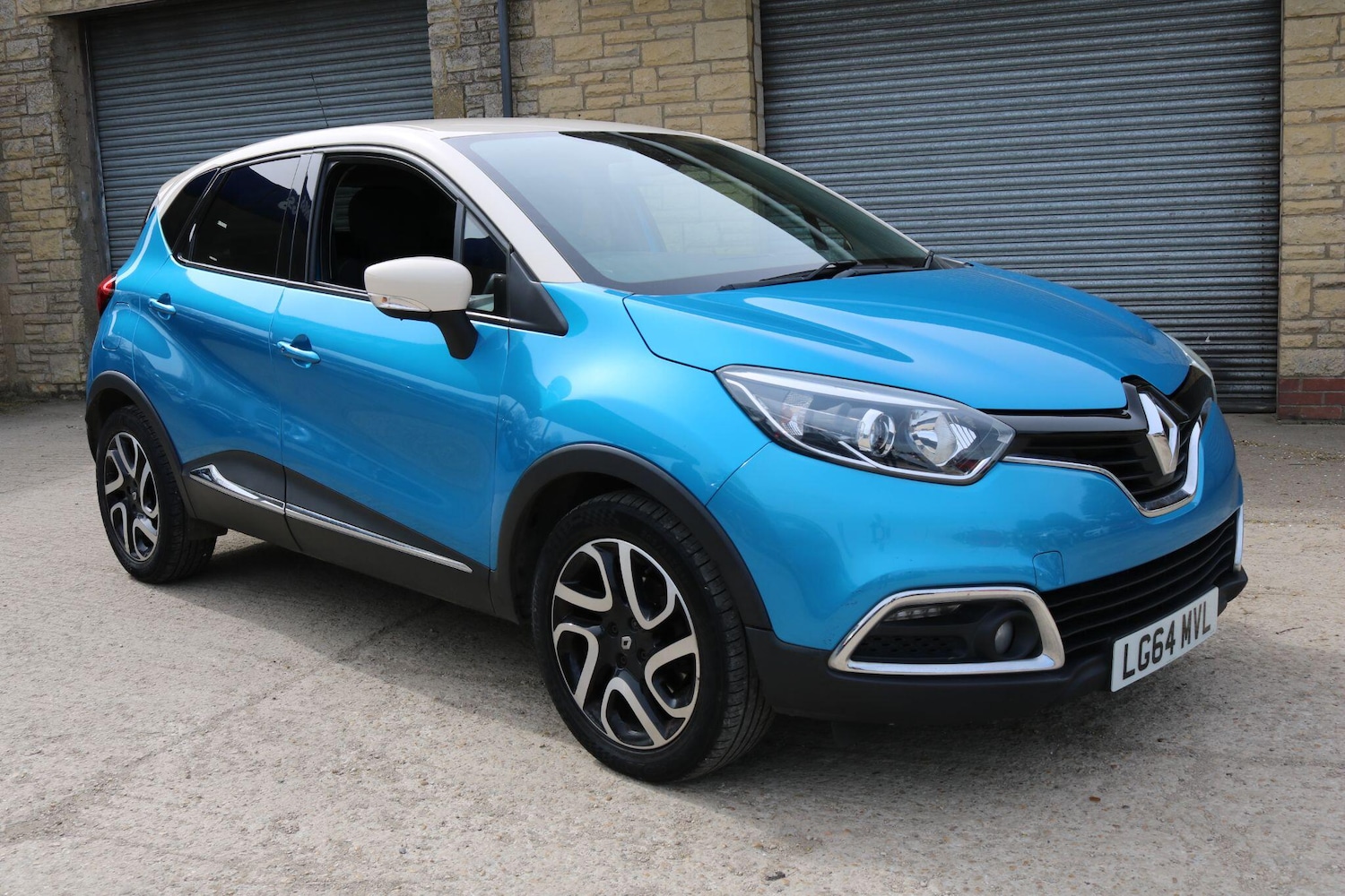 Used Renault Captur 2014 for sale - 78204668: Photo 2