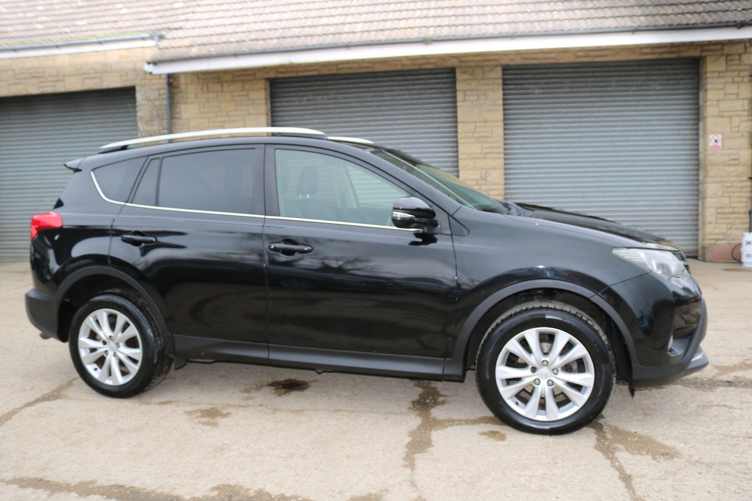 Used Toyota RAV4 for sale - 77908710: Photo 3