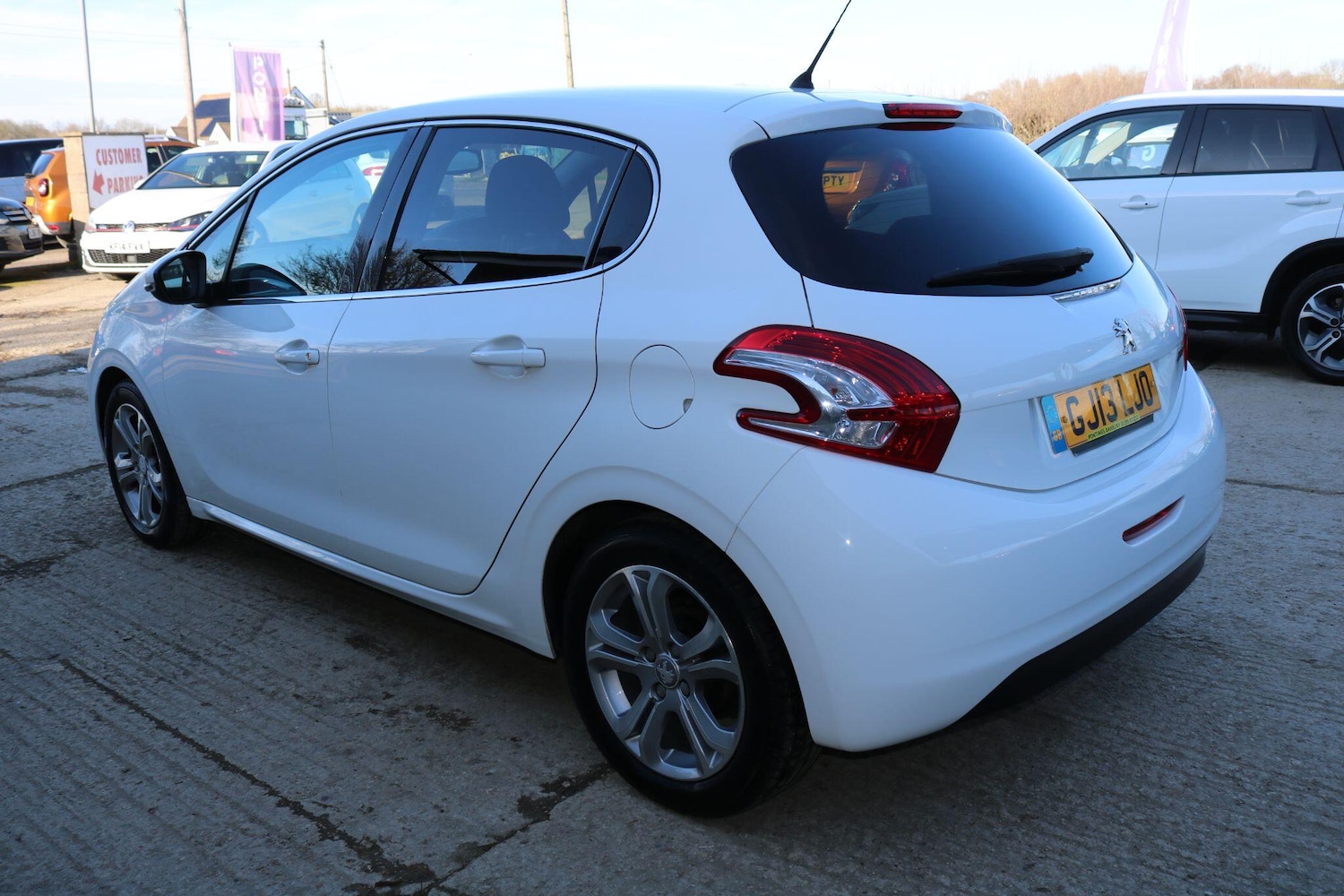 Used Peugeot 208 2013 for sale - 77723395: Photo 10