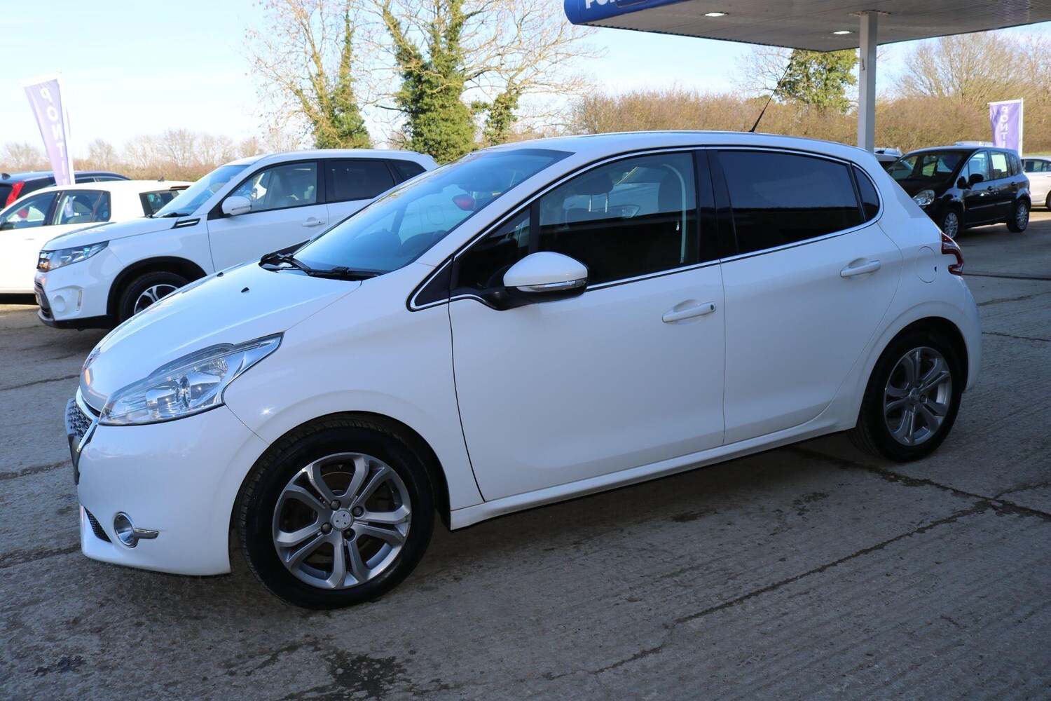Used Peugeot 208 2013 for sale - 77723395: Photo 13