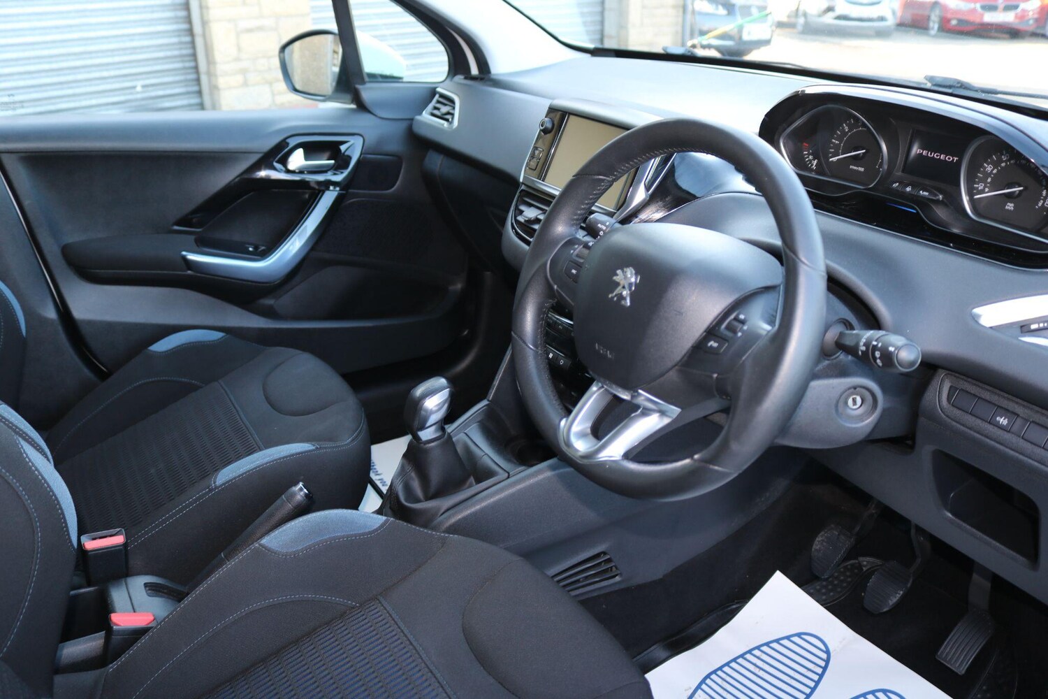 Used Peugeot 208 2013 for sale - 77723395: Photo 16