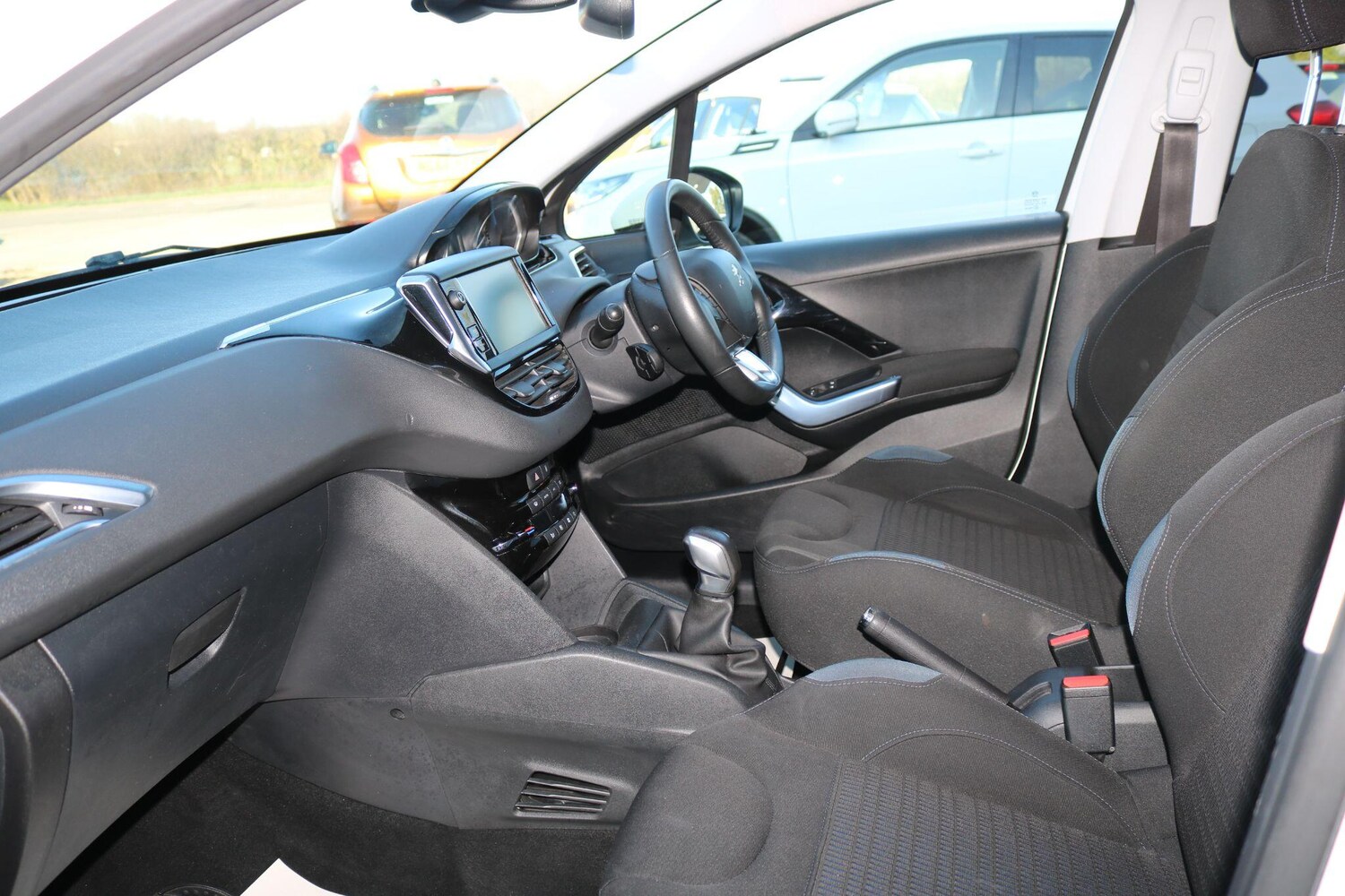 Used Peugeot 208 2013 for sale - 77723395: Photo 18