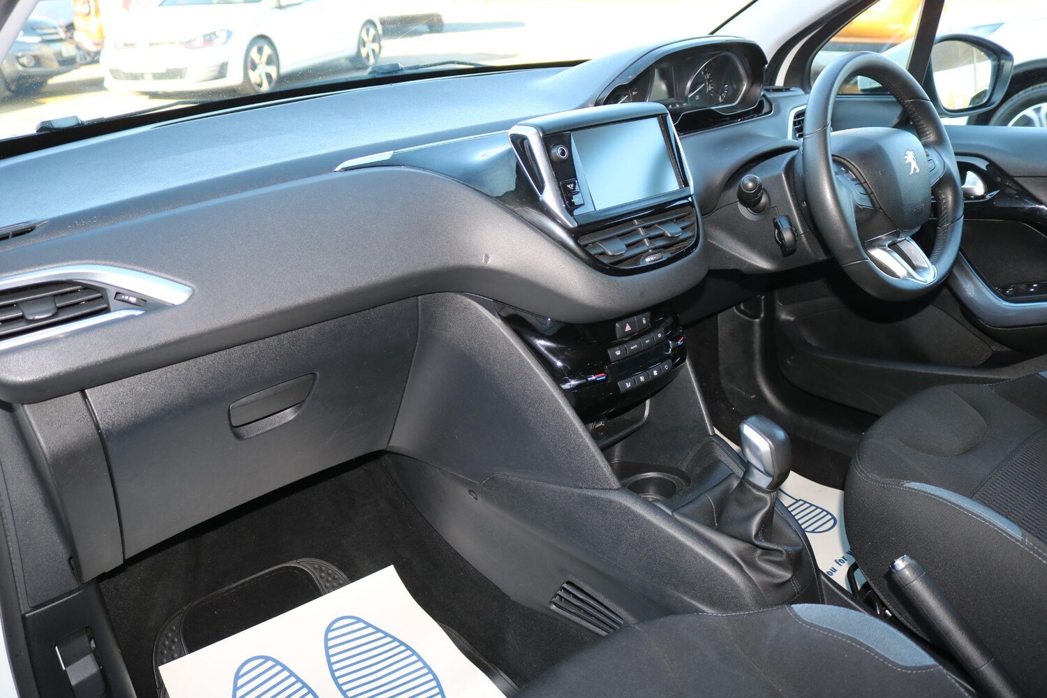 Used Peugeot 208 2013 for sale - 77723395: Photo 19