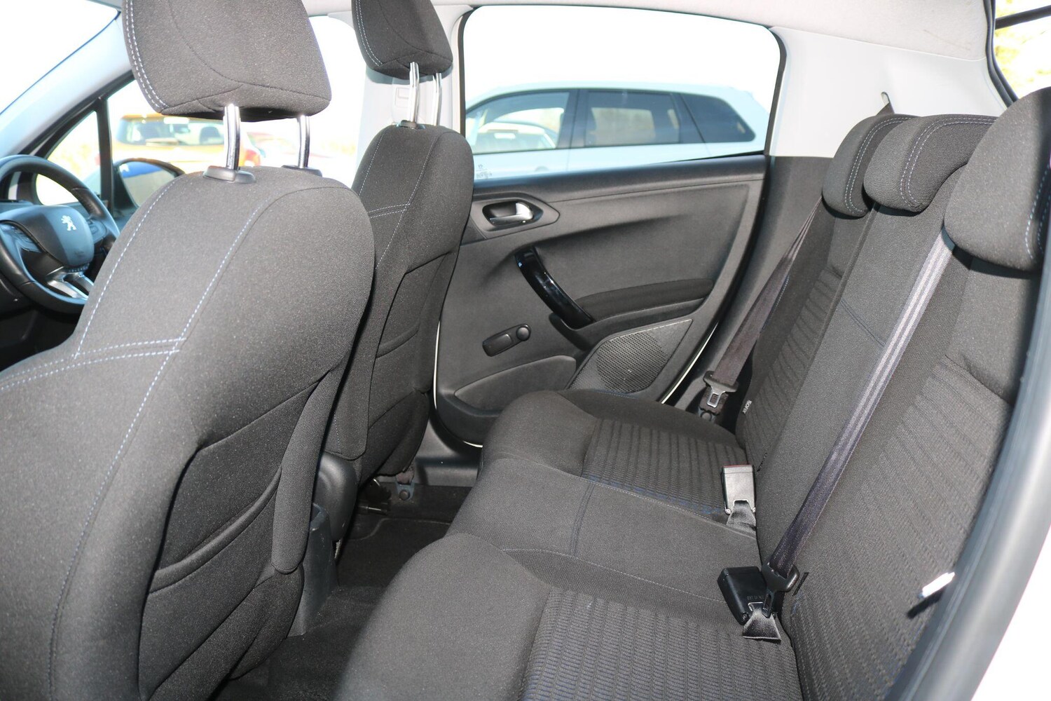 Used Peugeot 208 2013 for sale - 77723395: Photo 21