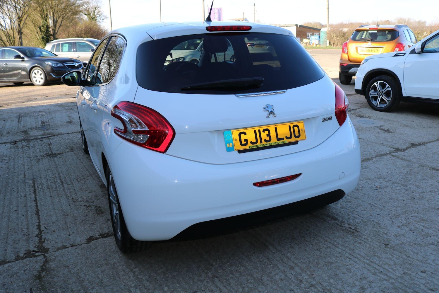Used Peugeot 208 2013 for sale - 77723395: Photo 9