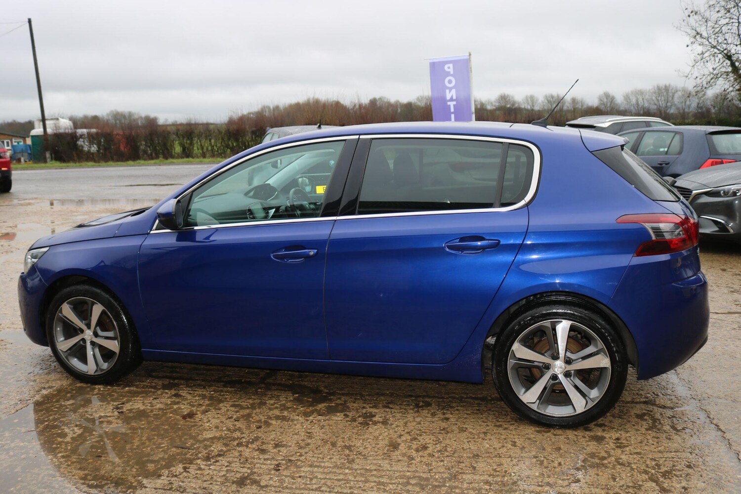 Used Peugeot 308 2018 for sale - 77498185: Photo 11