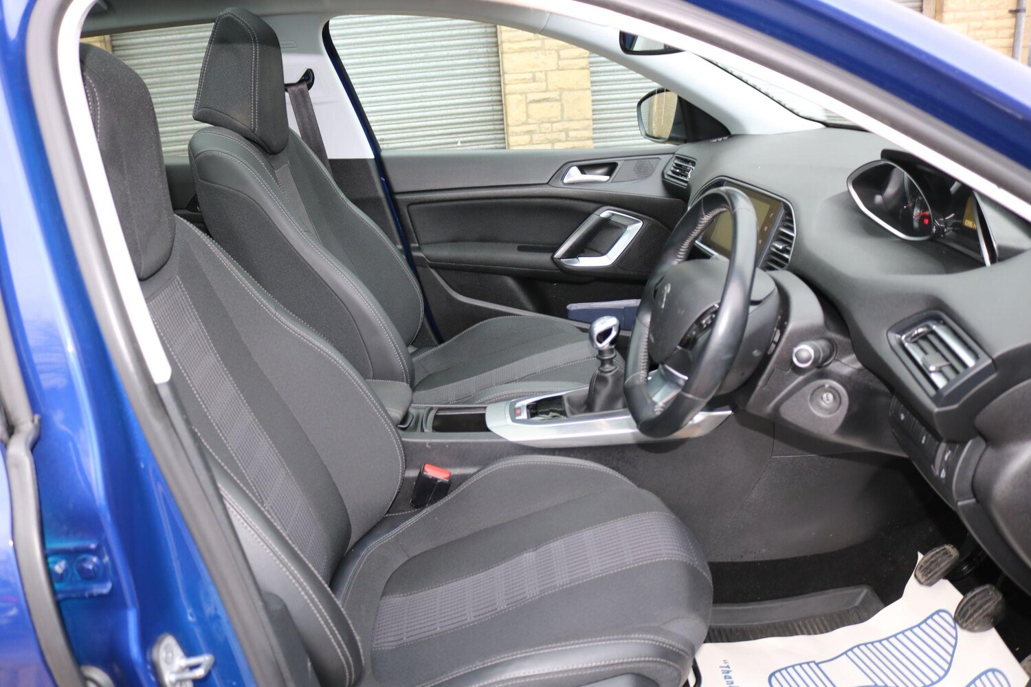 Used Peugeot 308 2018 for sale - 77498185: Photo 15