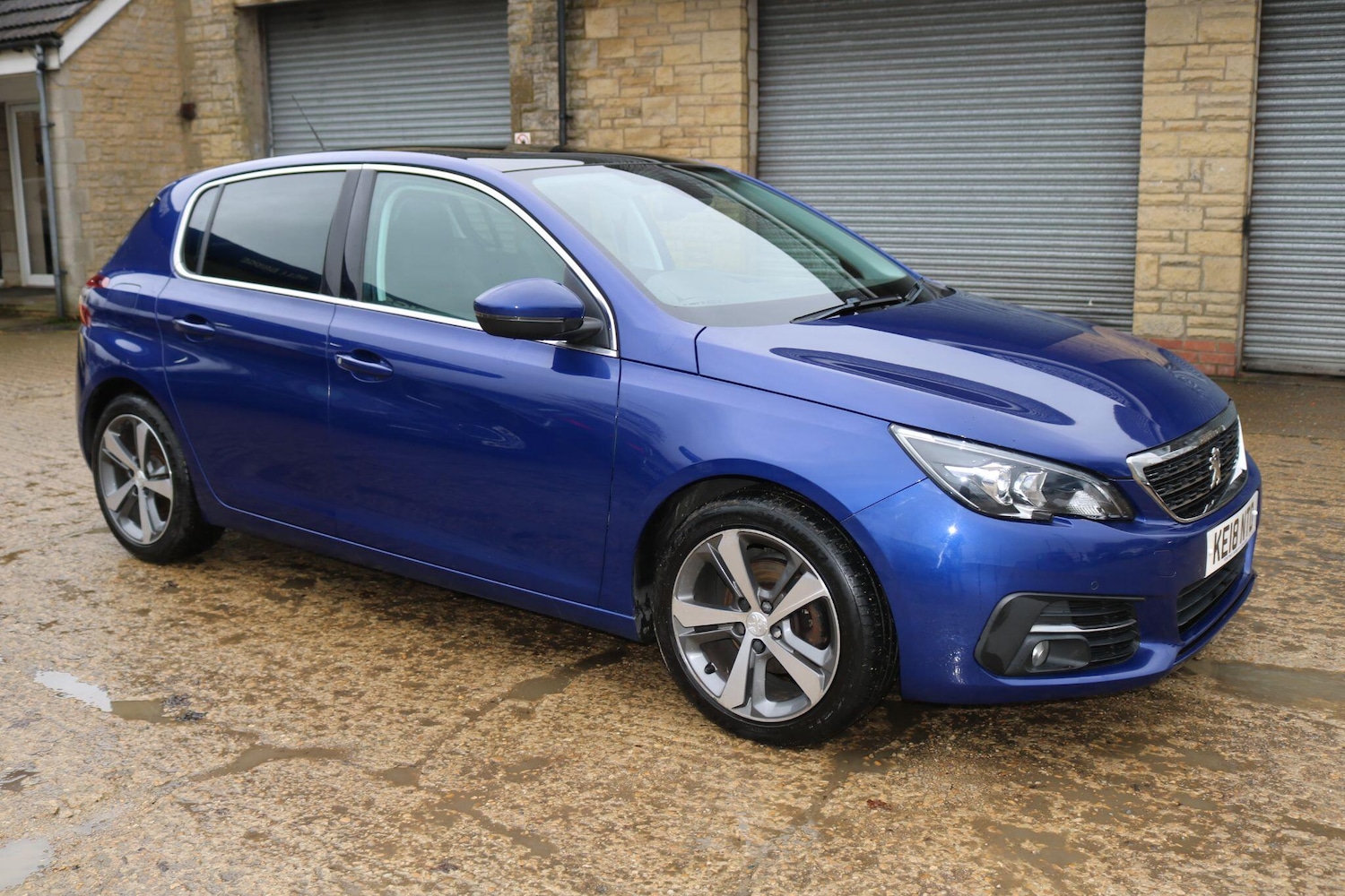 Used Peugeot 308 2018 for sale - 77498185: Photo 2