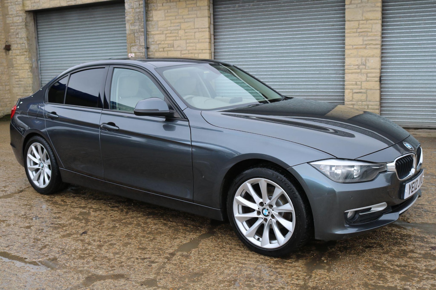 Used BMW 3 Series 2012 for sale - 77574801: Photo 2