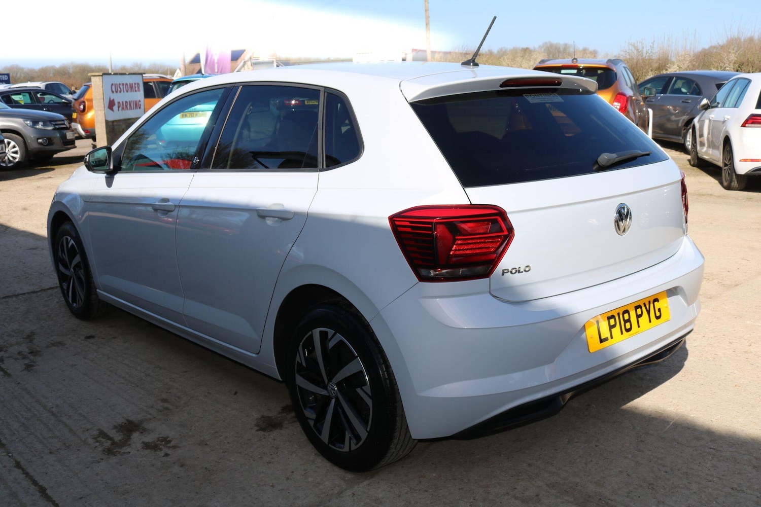 Used Volkswagen Polo 2018 for sale - 77925132: Photo 10