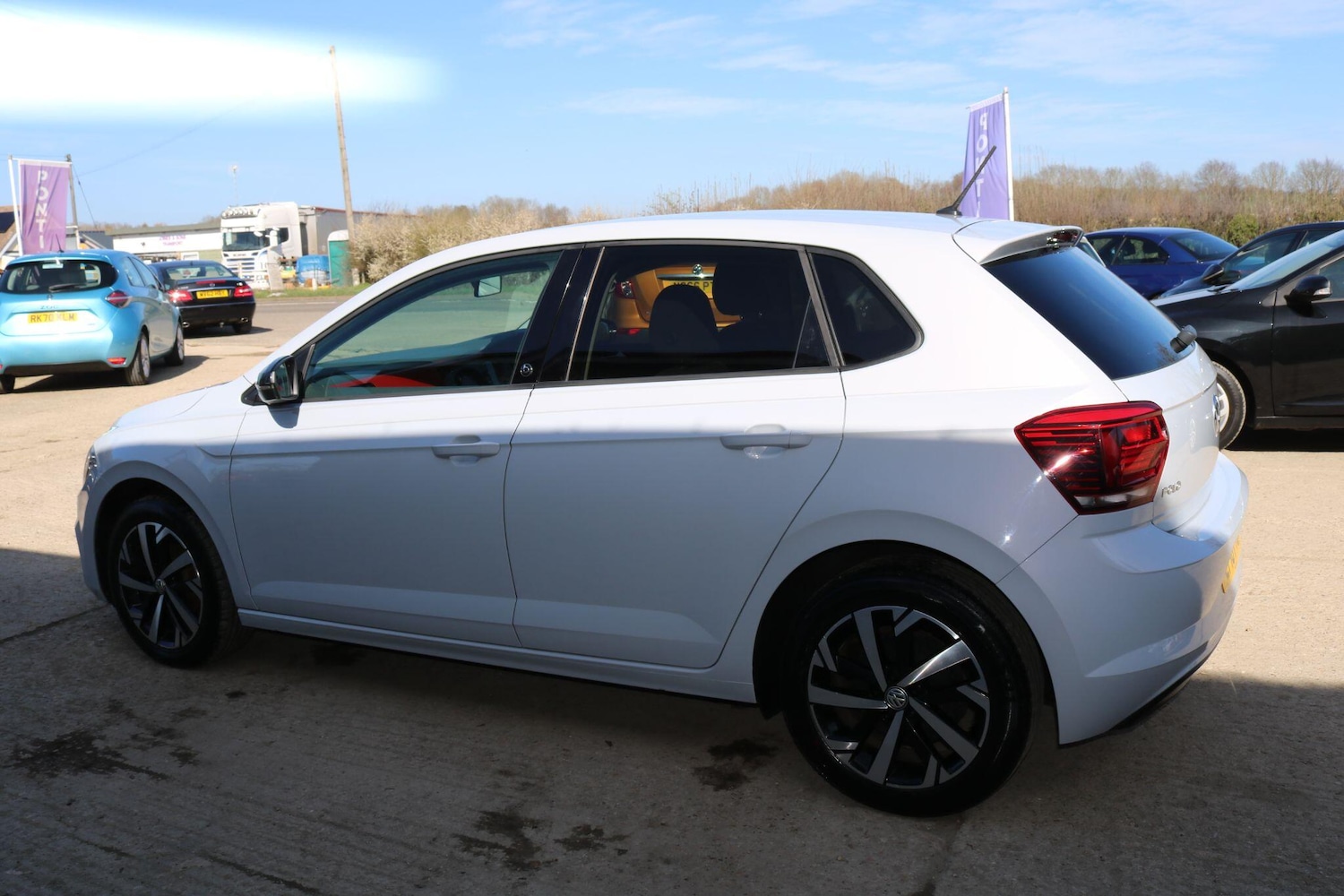 Used Volkswagen Polo 2018 for sale - 77925132: Photo 11