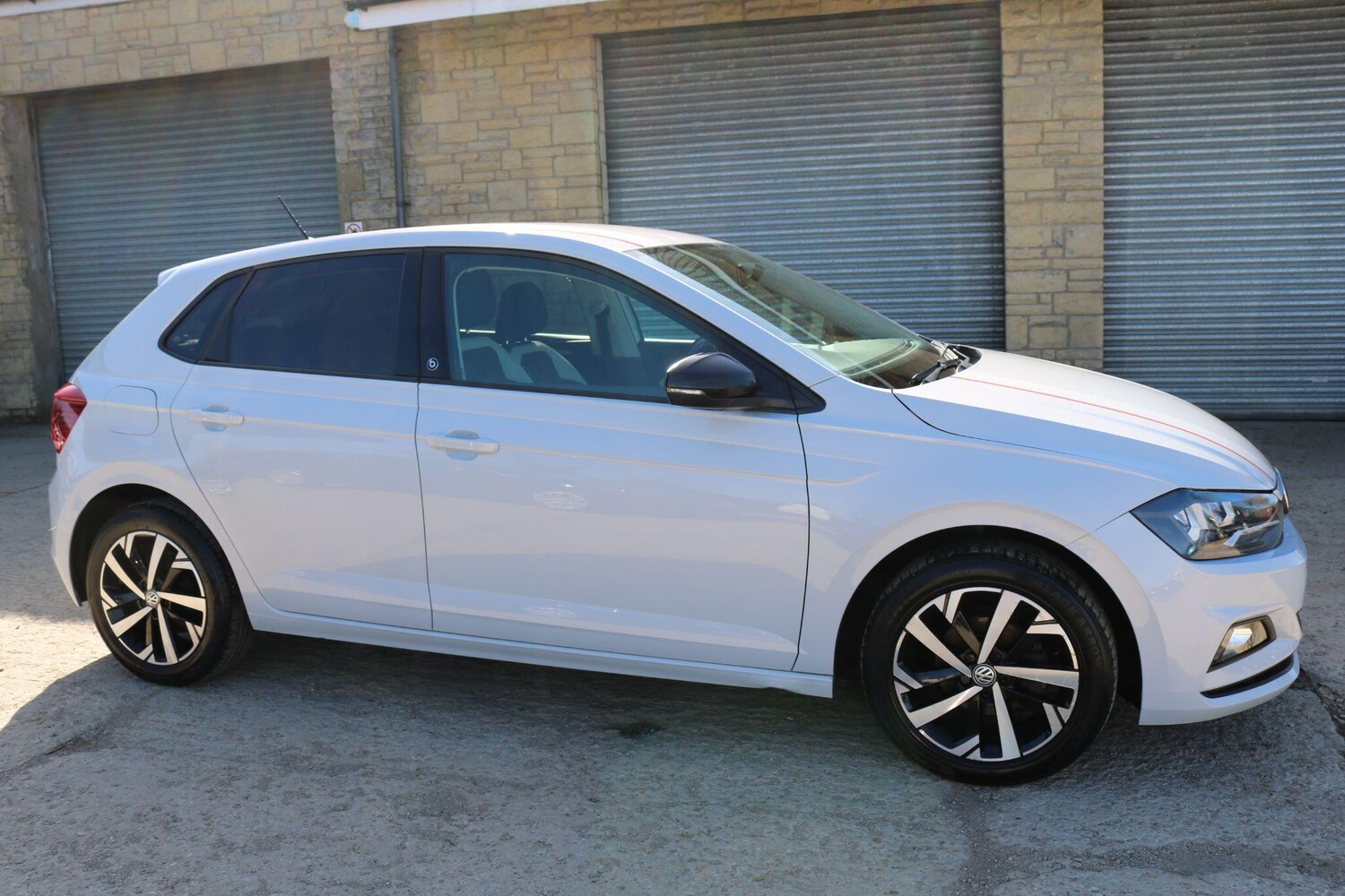 Used Volkswagen Polo 2018 for sale - 77925132: Photo 3