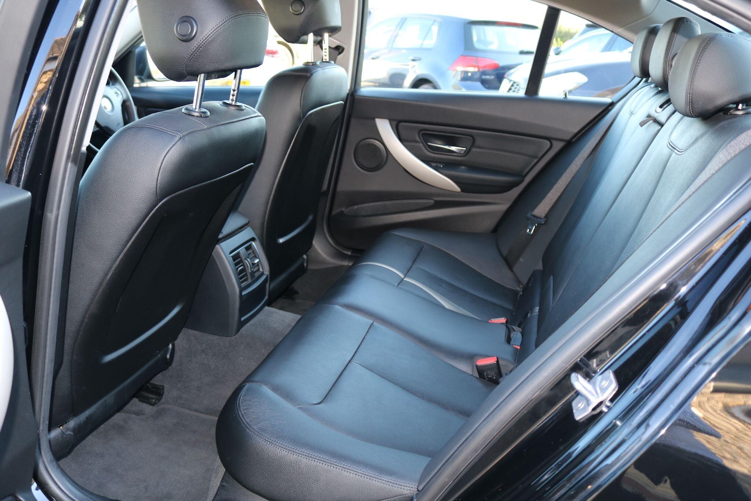 Used BMW 3 Series 2018 for sale - 78157363: Photo 14