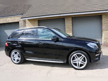 Used Mercedes-Benz M Class 2015 for sale - 79062301: Photo