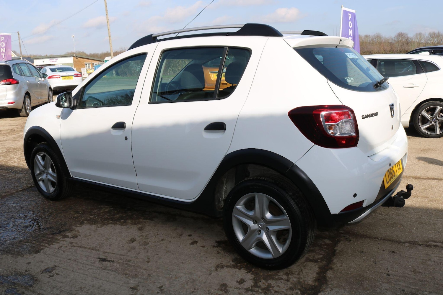 Used Dacia Sandero Stepway 2015 for sale - 77670714: Photo 11