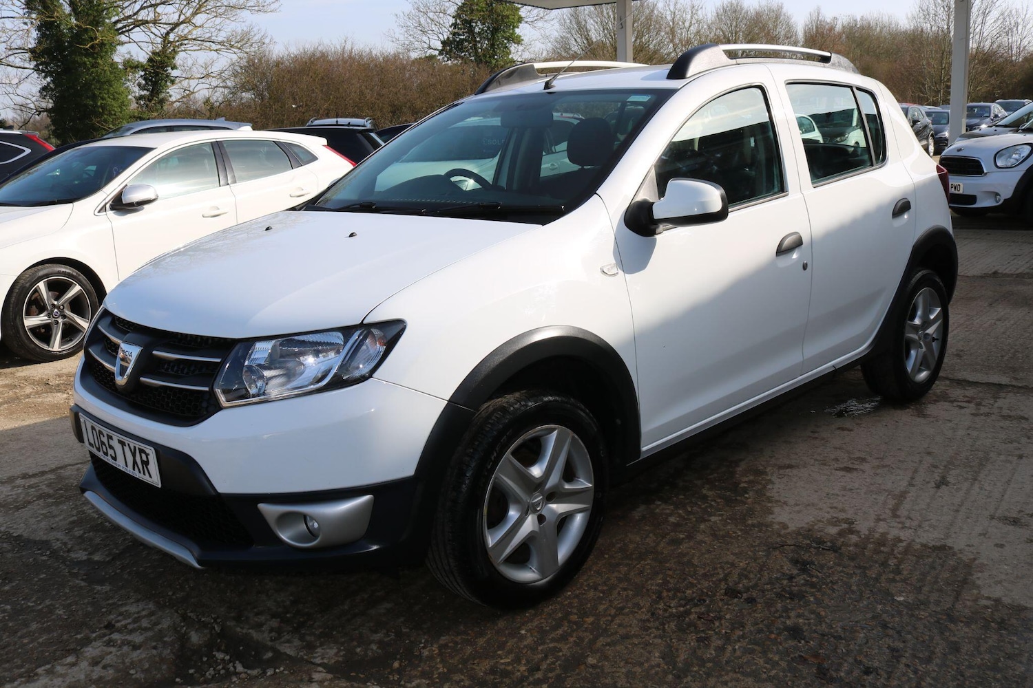 Used Dacia Sandero Stepway 2015 for sale - 77670714: Photo 15