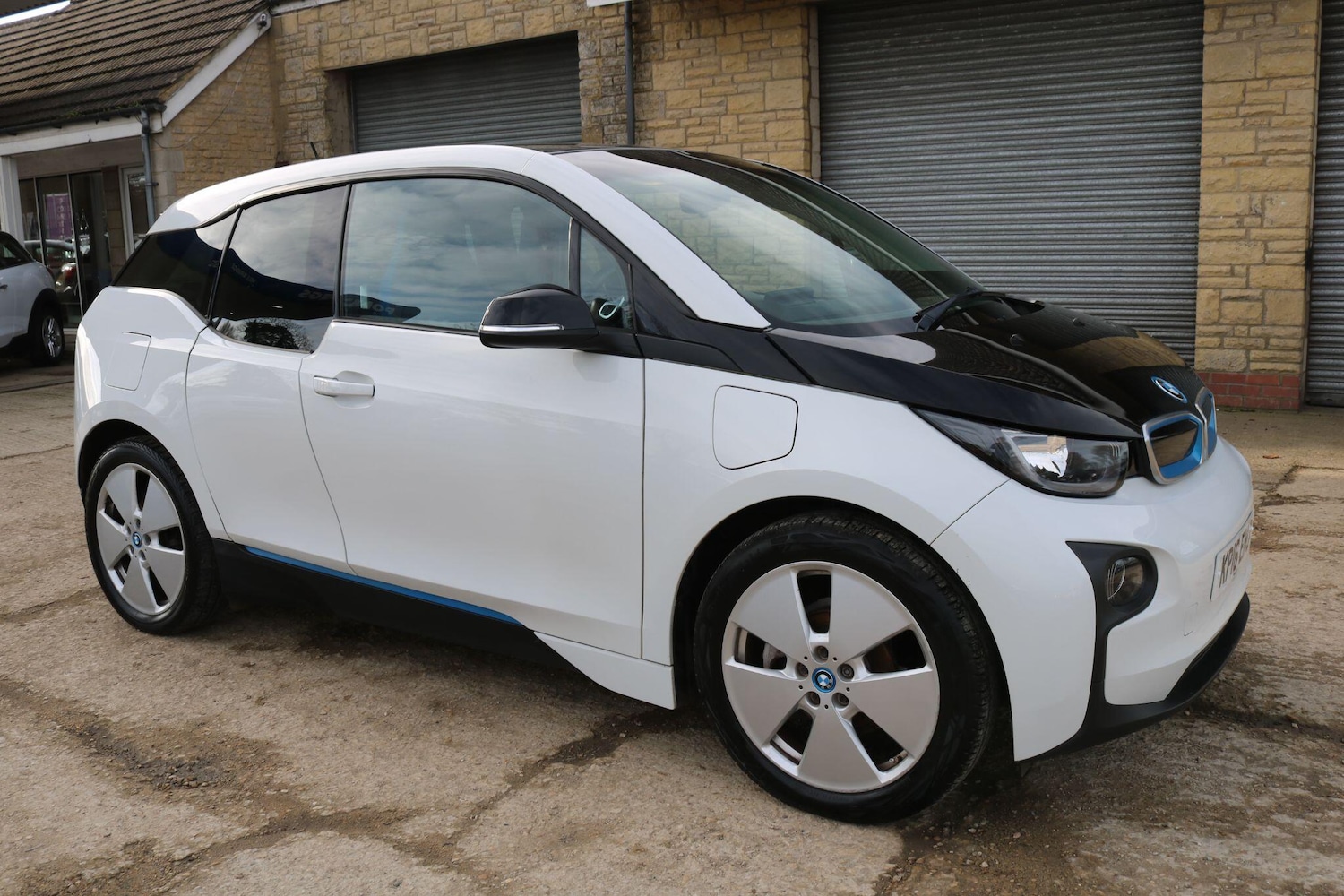 Used BMW i3 2016 for sale - 77724176: Photo 2