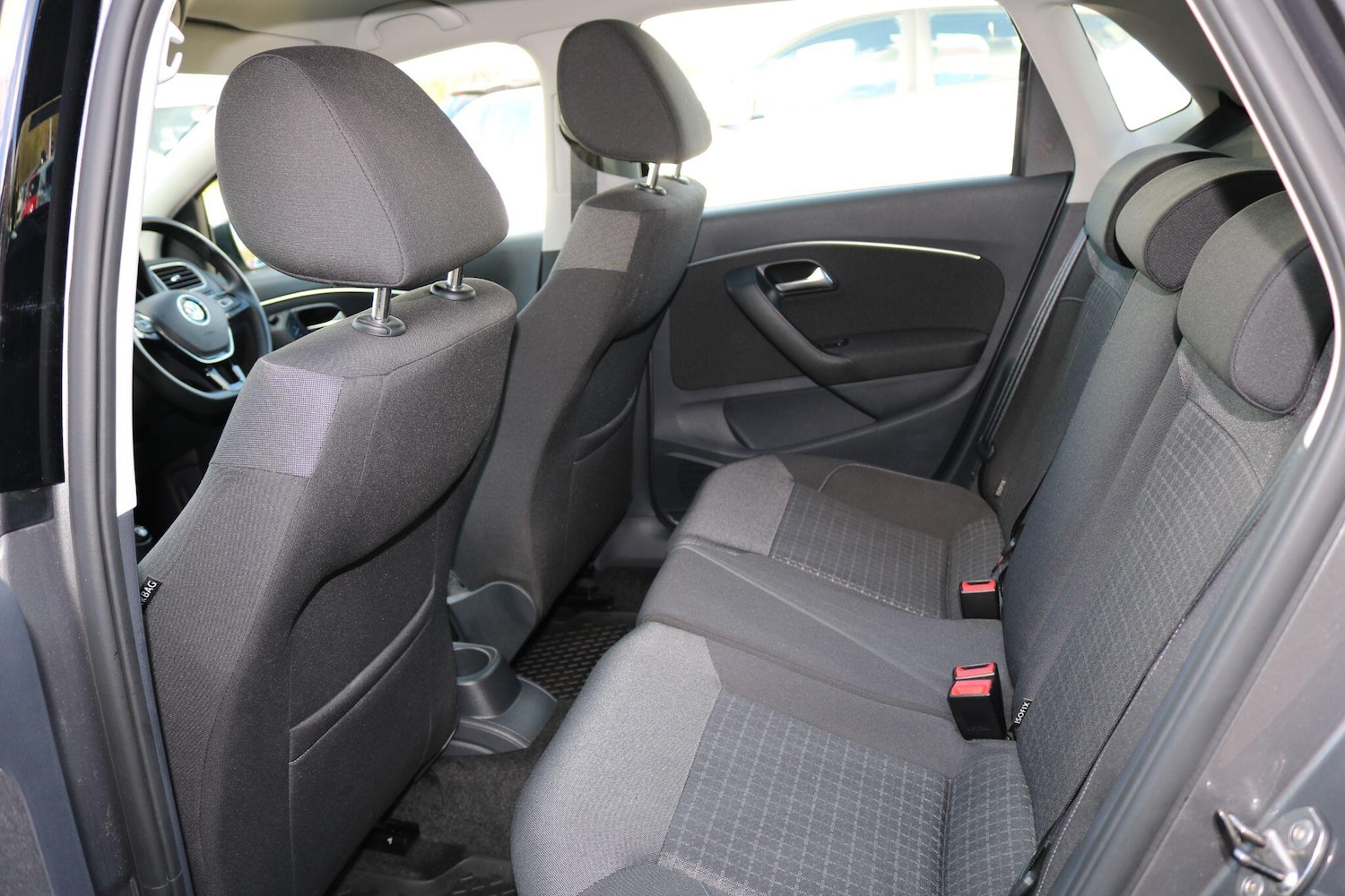 Used Volkswagen Polo 2015 for sale - 78086832: Photo 21