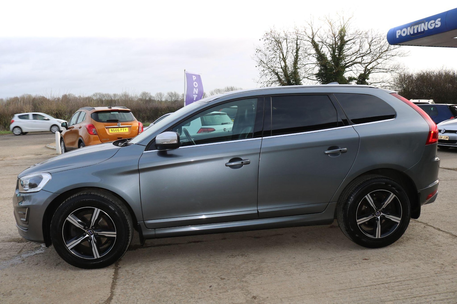 Used Volvo XC60 2017 for sale - 77853201: Photo 13