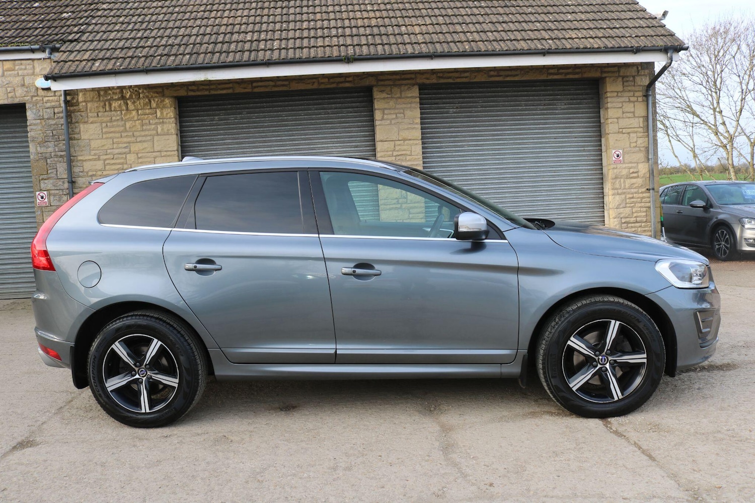 Used Volvo XC60 2017 for sale - 77853201: Photo 4