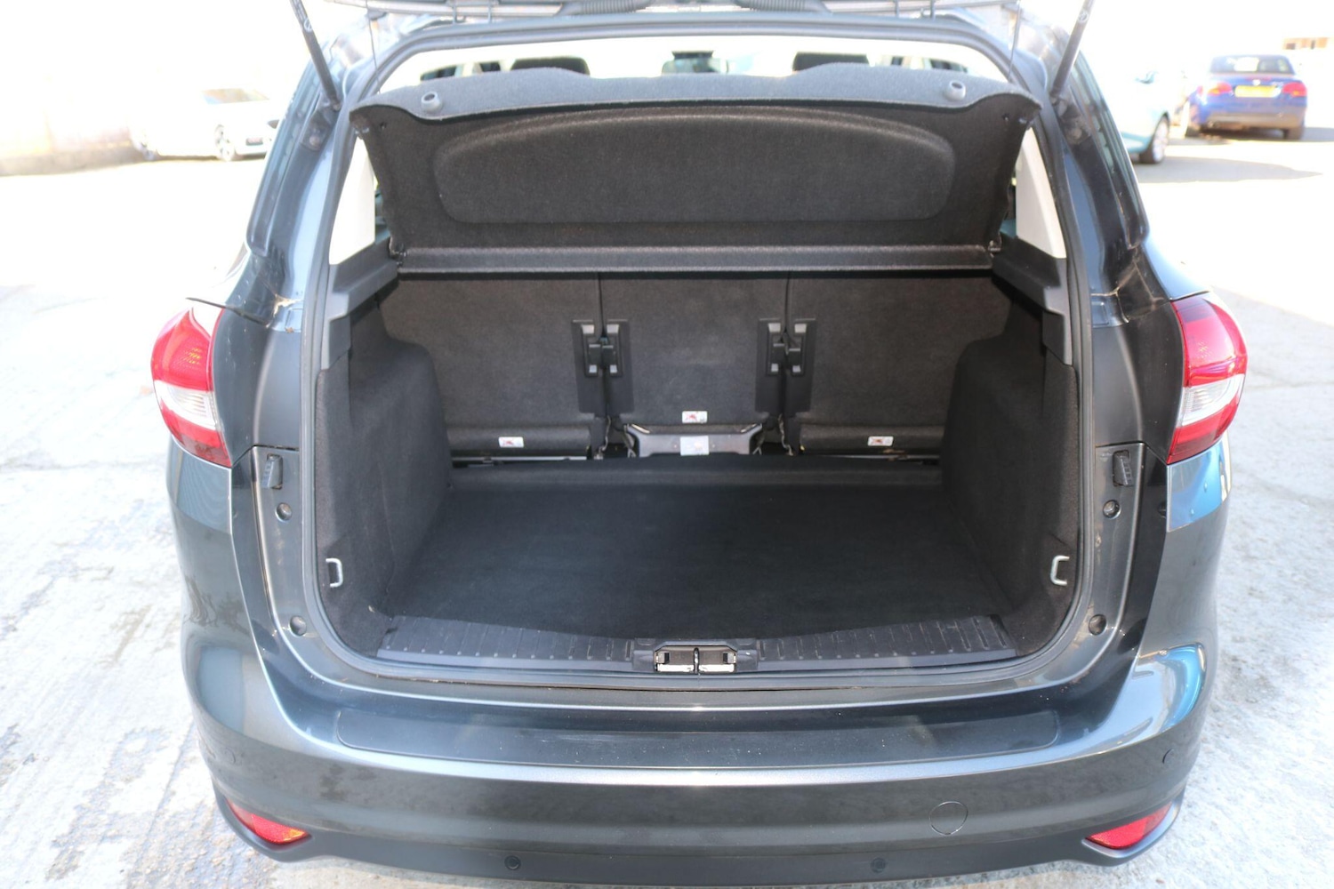 Used Ford C-Max 2015 for sale - 77940143: Photo 24