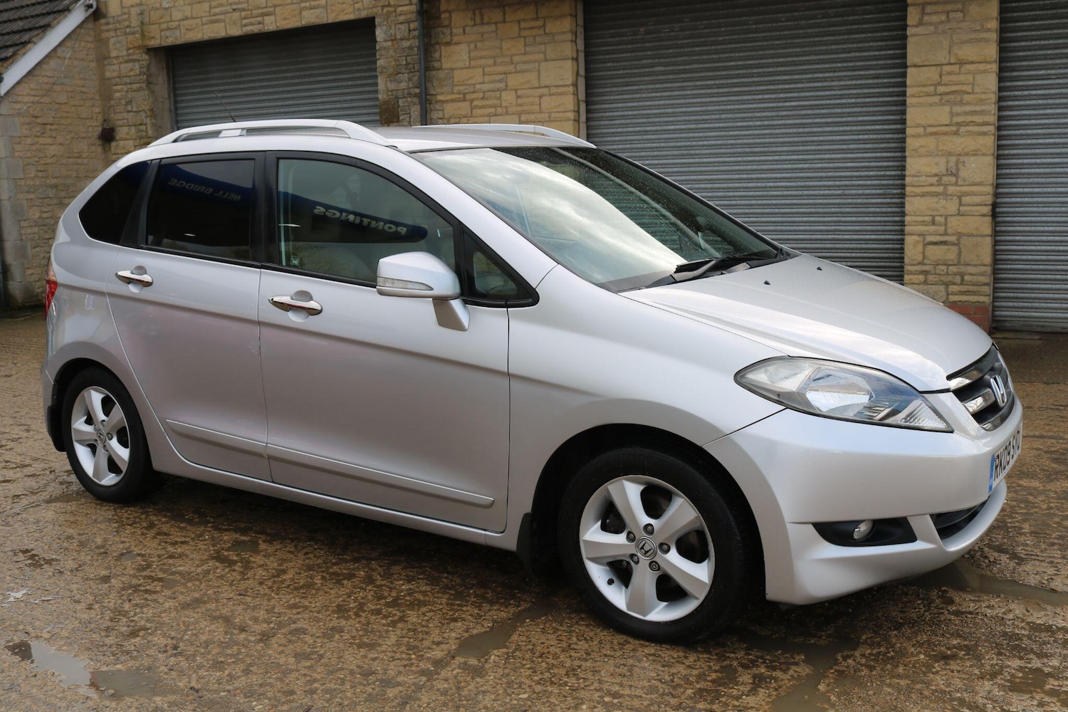 Used Honda FR-V 2009 for sale - 77625827: Photo 2