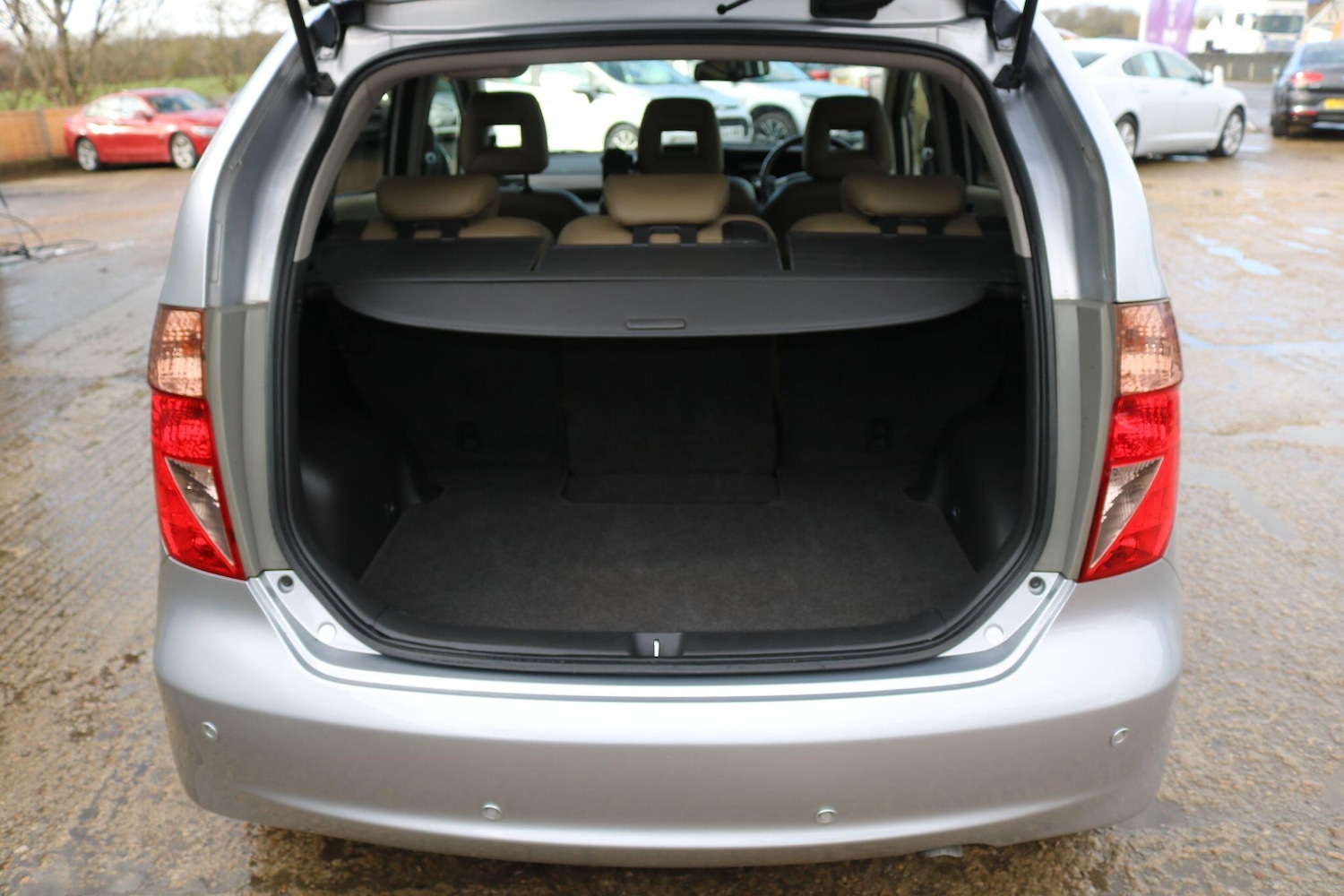 Used Honda FR-V 2009 for sale - 77625827: Photo 23